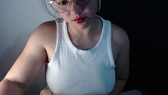 Snapshot of lizbodu chatting on 25, 4, 2026 lizbodu online show from 25, 4, 2026