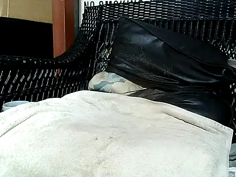 HungHawaiian808xh online show from 17, 2, 2025