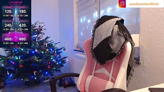 Snapshot of AureliaWinter chatting on 30, 12, 2024 AureliaWinter online show from 30, 12, 2024