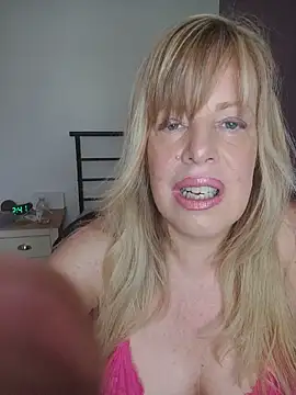 msjuicylucy1982 online show from 23, 5, 2026