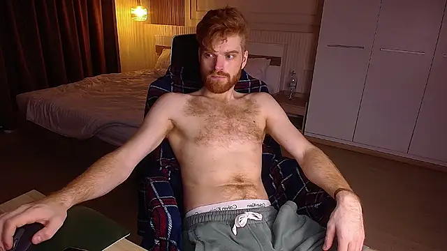kinkypumpkinboy online show from 17, 6, 2026