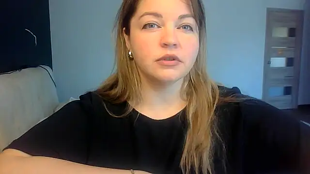 Snapshot of cute__cherry chatting on 30, 7, 2026 cute cherry online show from 30, 7, 2026