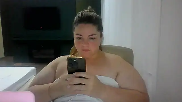 Snapshot of cute__cherry chatting on 21, 7, 2026 cute cherry online show from 21, 7, 2026