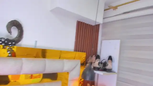 bigass monic online show from 13, 10, 2025