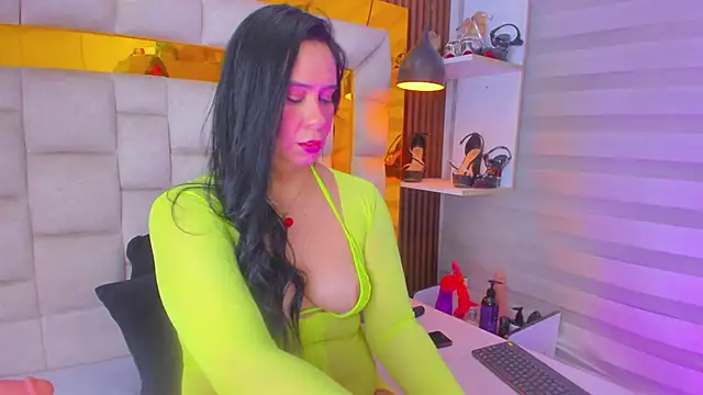 bigass monic online show from 10, 2, 2026