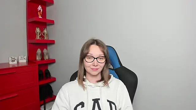 Cookie zoe online show from 15, 6, 2026