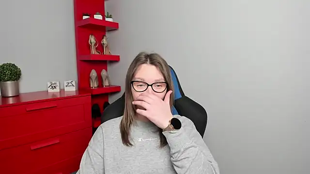 Cookie zoe online show from 4, 11, 2025