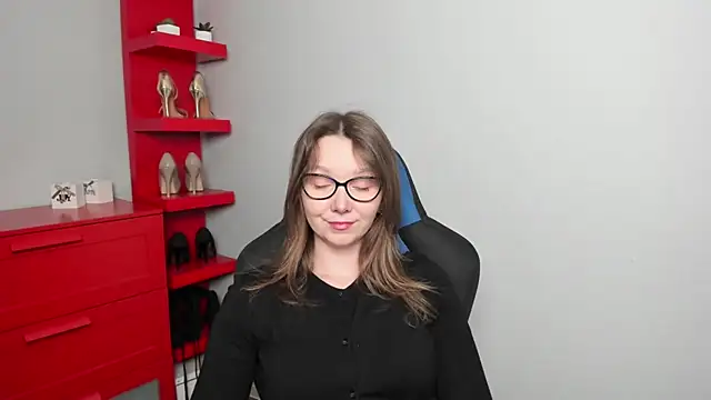 Cookie zoe online show from 3, 12, 2025