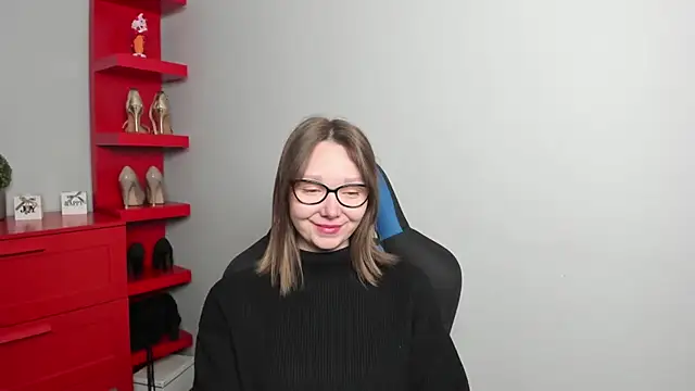 Cookie zoe online show from 28, 4, 2026