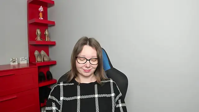 Cookie zoe online show from 6, 3, 2026