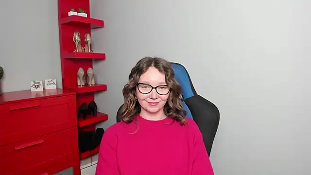 Cookie zoe online show from 14, 11, 2025