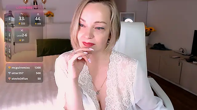 Tilly Eliot online show from 26, 9, 2025