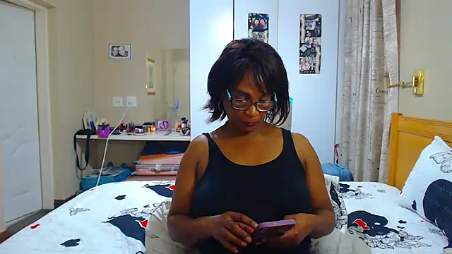 Snapshot of Hotgrannyx chatting on 12, 3, 2025 Hotgrannyx online show from 12, 3, 2025