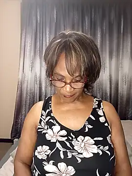 Snapshot of Hotgrannyx chatting on 14, 11, 2025 Hotgrannyx online show from 14, 11, 2025