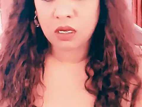 Snapshot of Indianlust69 chatting on 15, 2, 2026 Indianlust69 online show from 15, 2, 2026