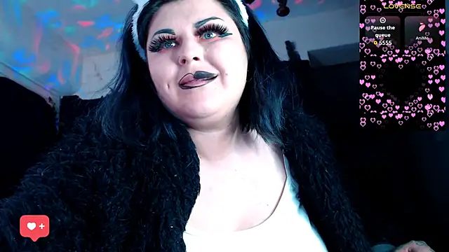 Psychobitch7 online show from 5, 4, 2026