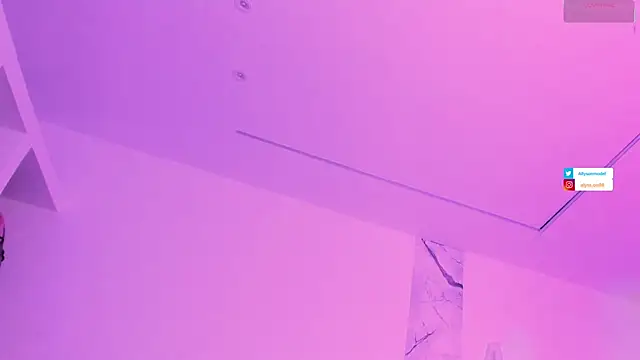 Snapshot of alysson_18 chatting on 11, 7, 2026 alysson 18 online show from 11, 7, 2026