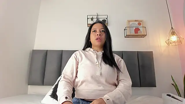 MaraOwen  online show from 20, 12, 2025