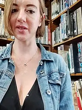 TopsyWilde online show from 26, 2, 2025