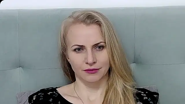 K  Adrienne online show from 23, 3, 2026