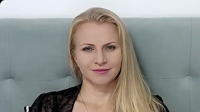 K  Adrienne online show from 3, 10, 2025