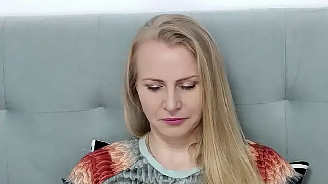 K  Adrienne online show from 17, 3, 2025