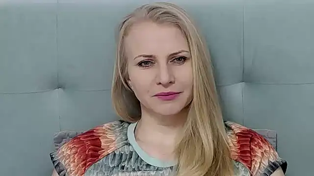 K  Adrienne online show from 2, 3, 2025