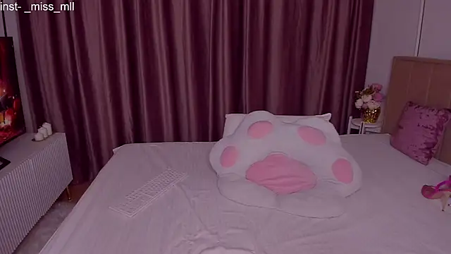 MaaryM online show from 4, 10, 2025