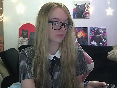 SecretSophia online show from 12, 11, 2025