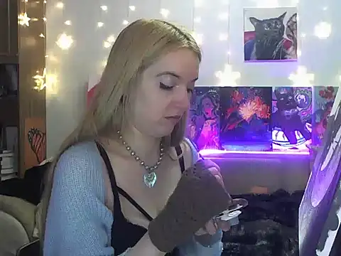 SecretSophia online show from 15, 3, 2025