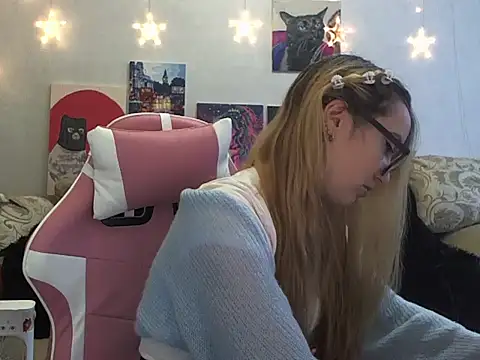 SecretSophia online show from 21, 10, 2025