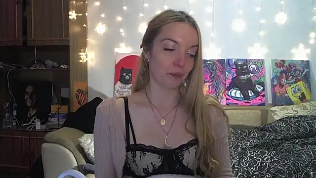 SecretSophia online show from 5, 1, 2025