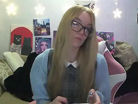 SecretSophia online show from 26, 10, 2025