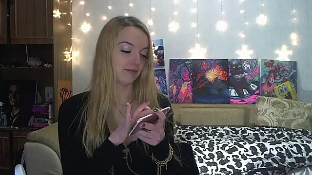 SecretSophia online show from 25, 1, 2025