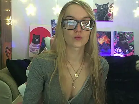 SecretSophia online show from 16, 11, 2025