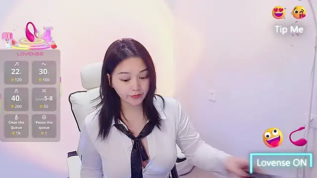 small Eva online show from 15, 1, 2026