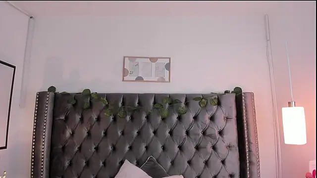 Snapshot of Kim_Blane chatting on 6, 3, 2025 Kim Blane online show from 6, 3, 2025