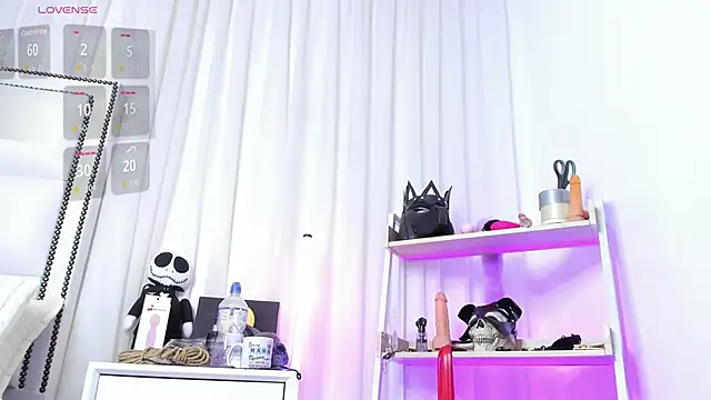 SAMANTHA DM online show from 18, 9, 2025