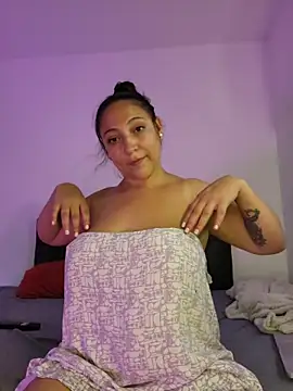 VickyHoult online show from 13, 10, 2025