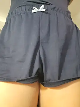 VickyHoult online show from 3, 12, 2025