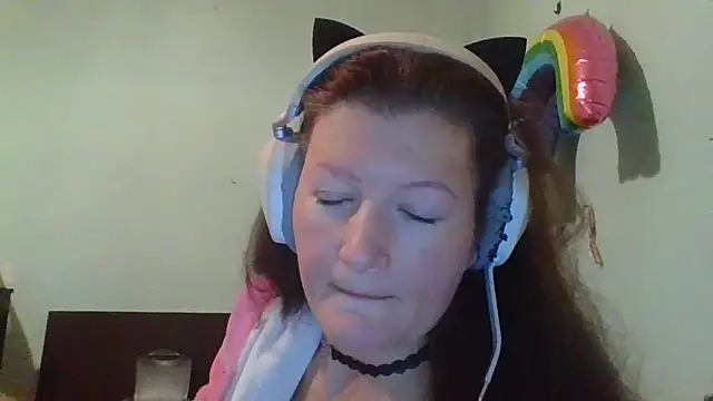 Analimado18 online show from 6, 10, 2025