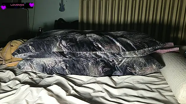 Analimado18 online show from 8, 2, 2026