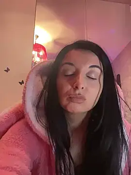 Snapshot of YreneRay chatting on 12, 12, 2024 YreneRay online show from 12, 12, 2024