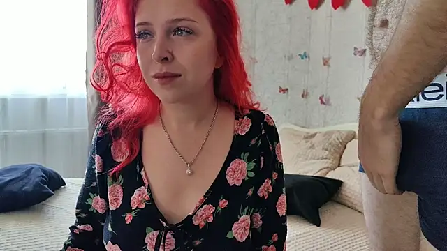 Snapshot of GenrikhBecca chatting on 3, 11, 2025 GenrikhBecca online show from 3, 11, 2025