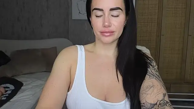 Snapshot of LibbyLoveHeartx chatting on 22, 11, 2025 LibbyLoveHeartx online show from 22, 11, 2025