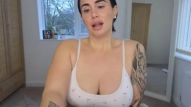 LibbyLoveHeartx online show from 12, 2, 2026