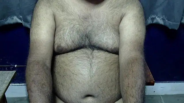 Snapshot of hairysubcub_70 chatting on 7, 3, 2026 hairysubcub 70 online show from 7, 3, 2026