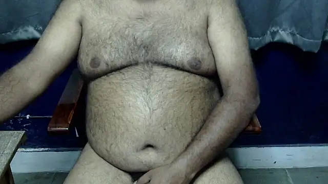 Snapshot of hairysubcub_70 chatting on 3, 3, 2026 hairysubcub 70 online show from 3, 3, 2026