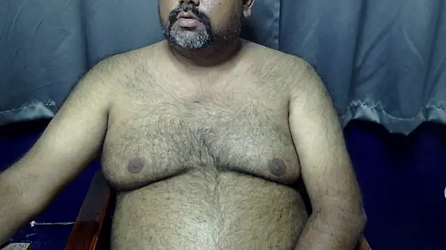 Snapshot of hairysubcub_70 chatting on 7, 4, 2026 hairysubcub 70 online show from 7, 4, 2026