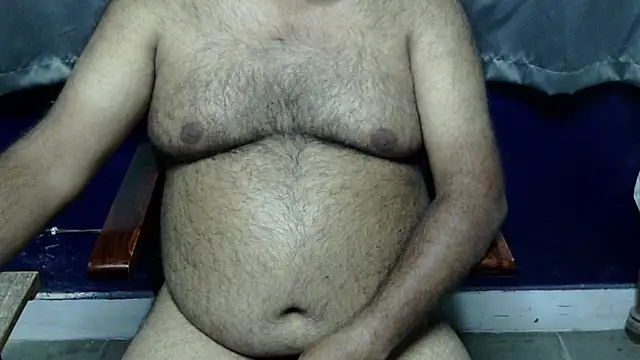 Snapshot of hairysubcub_70 chatting on 31, 3, 2026 hairysubcub 70 online show from 31, 3, 2026